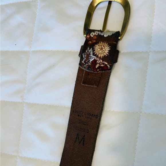 Embroidered Belt - Picture 2 of 4